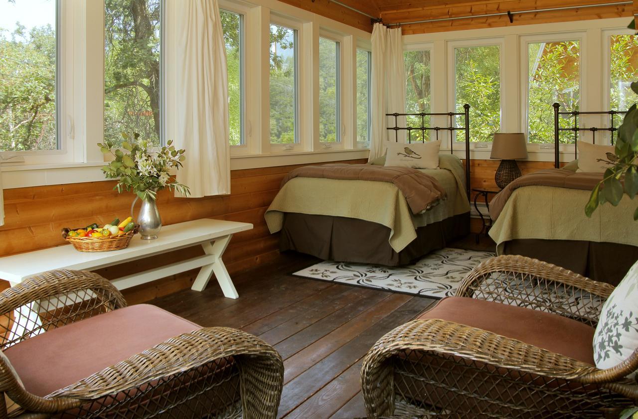 Coho Cottages Willow Creek Exteriér fotografie