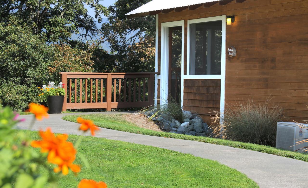 Coho Cottages Willow Creek Exteriér fotografie