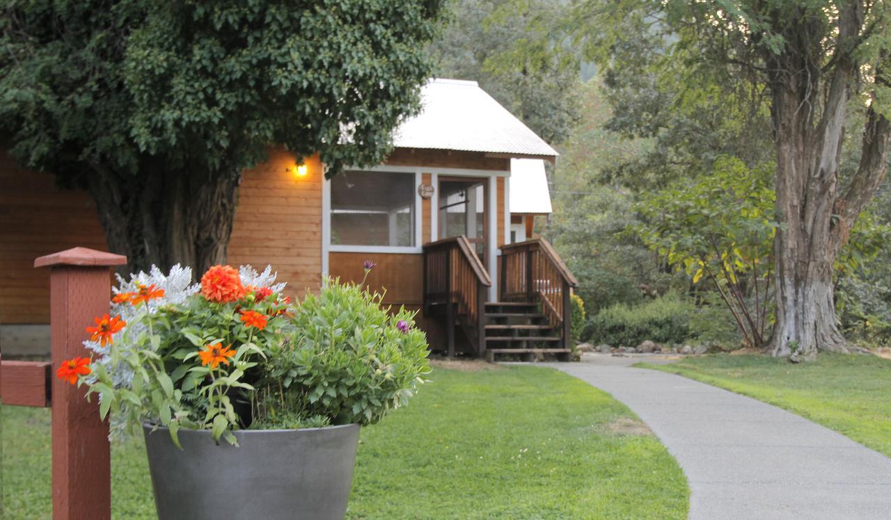 Coho Cottages Willow Creek Exteriér fotografie